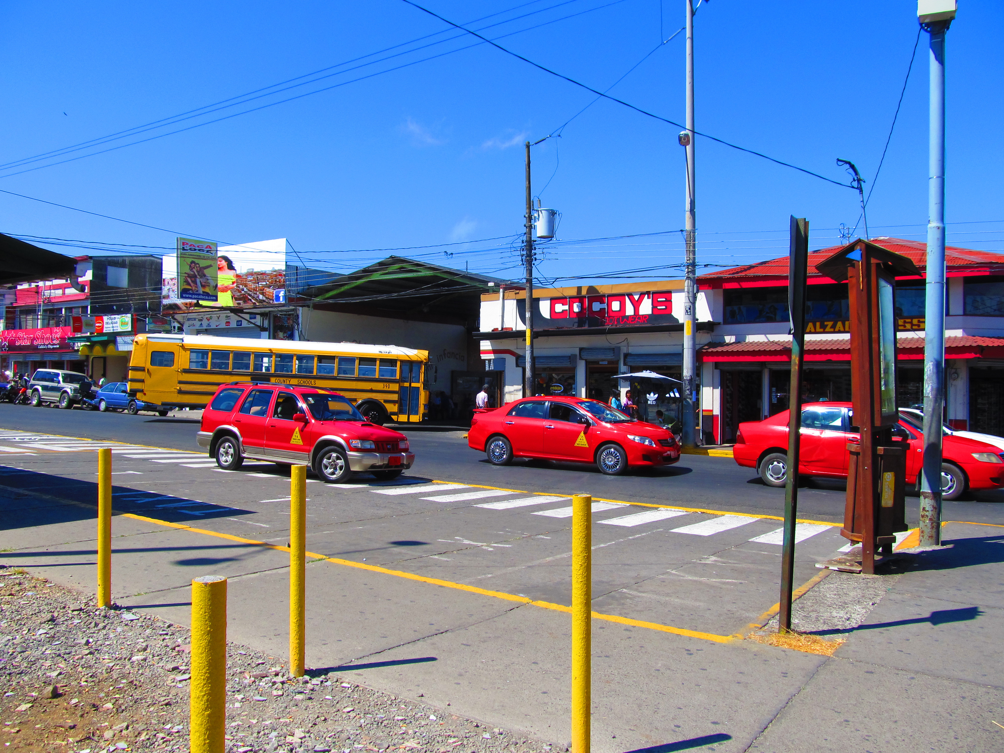 Costa Rica San Ramon Bus Station La Fortuna Cheap Travel Budget Rooms Hostel Hotel Viaje Barato Backpacking Mochilero Restaurant 1 Bordertramp